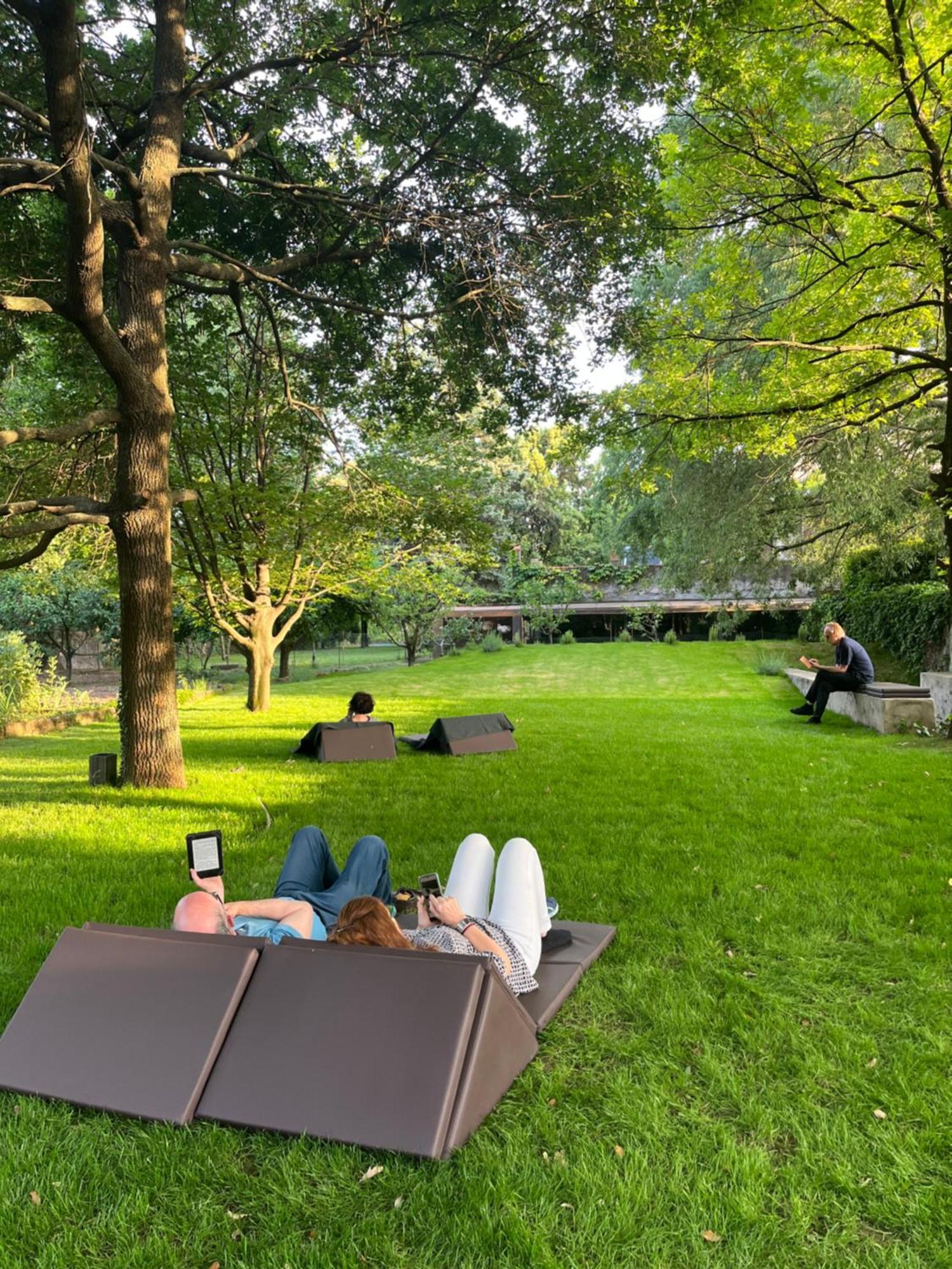 Les Cols Pavellons Pension Olot Buitenkant foto